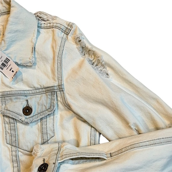 CARMAR destroyed cropped Jean Jacket, tagged M fits like XS - Picture 4 of 11